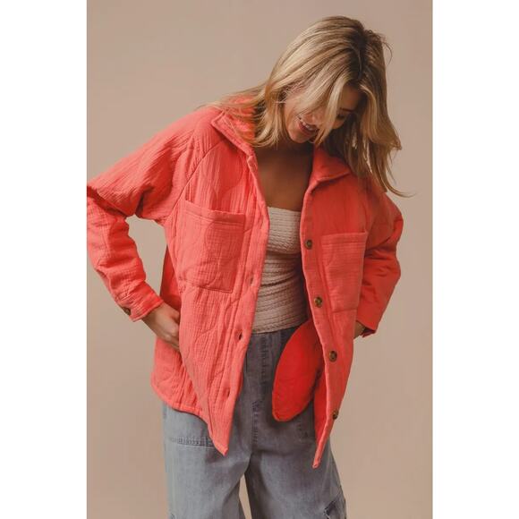 BiBi Quilted Wrinkle Gauze Long Sleeves Chest Pockets Oversized Shacket | Coral - Picture 4 of 5